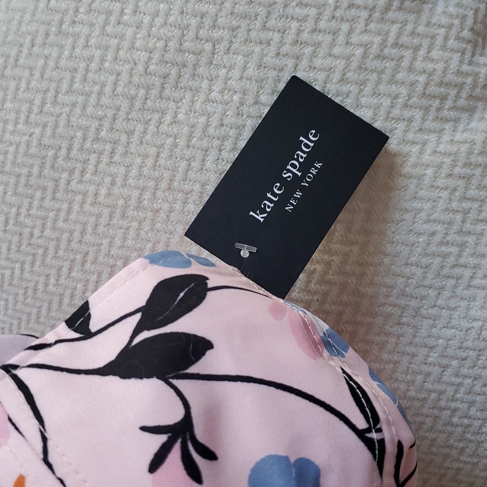 Kate Spade New York Logo Cap/Floral Pearl Blush - Picture 11 of 12